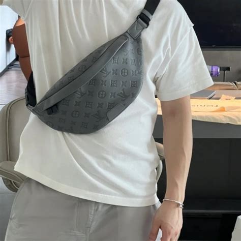 louis vuitton belt bag outfit|louis vuitton bum bags men's.